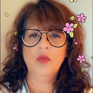 Meet your Posher, Traci